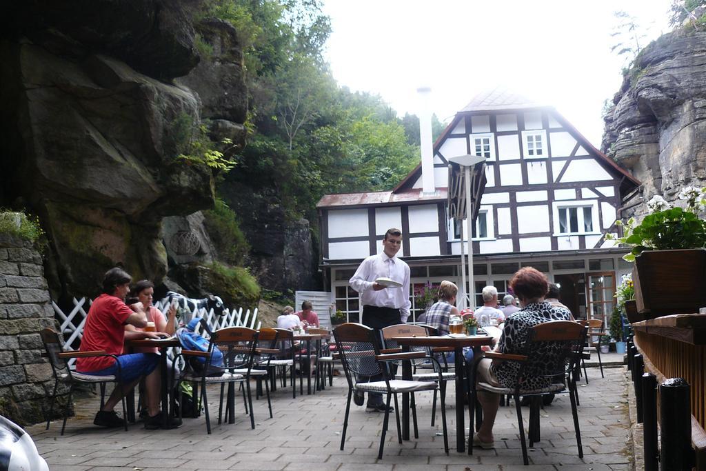 Pension Soutesky Hrensko Ngoại thất bức ảnh